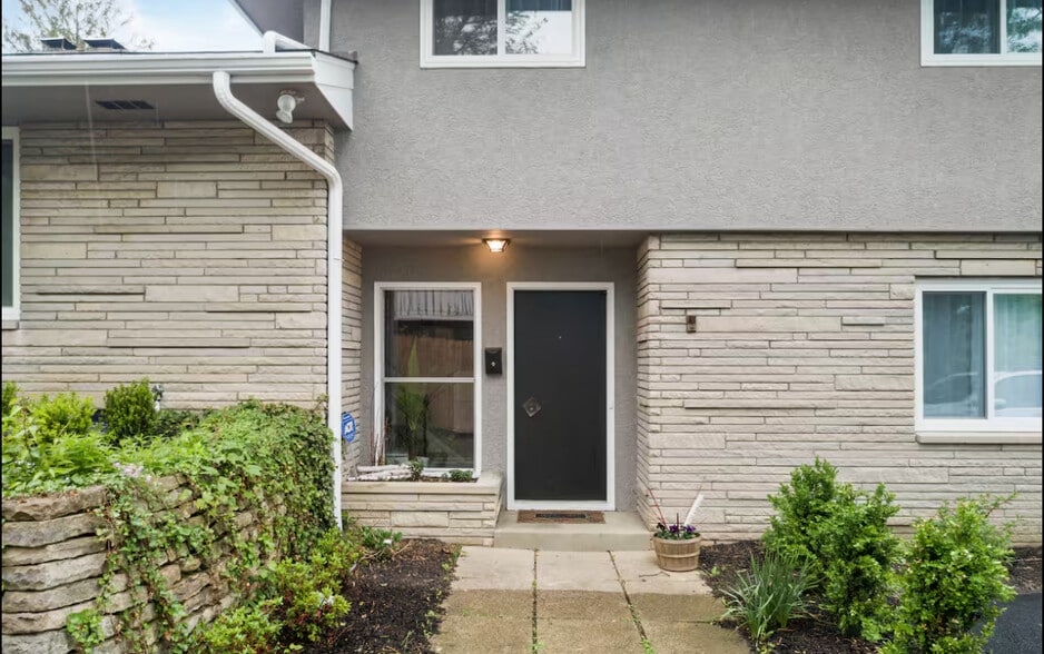 Thumb Air BNB Portfolio-Columbus Ohio portfolio of 3 properties for sale on LoopNet.ca - Building Photo - Image 1 of 38