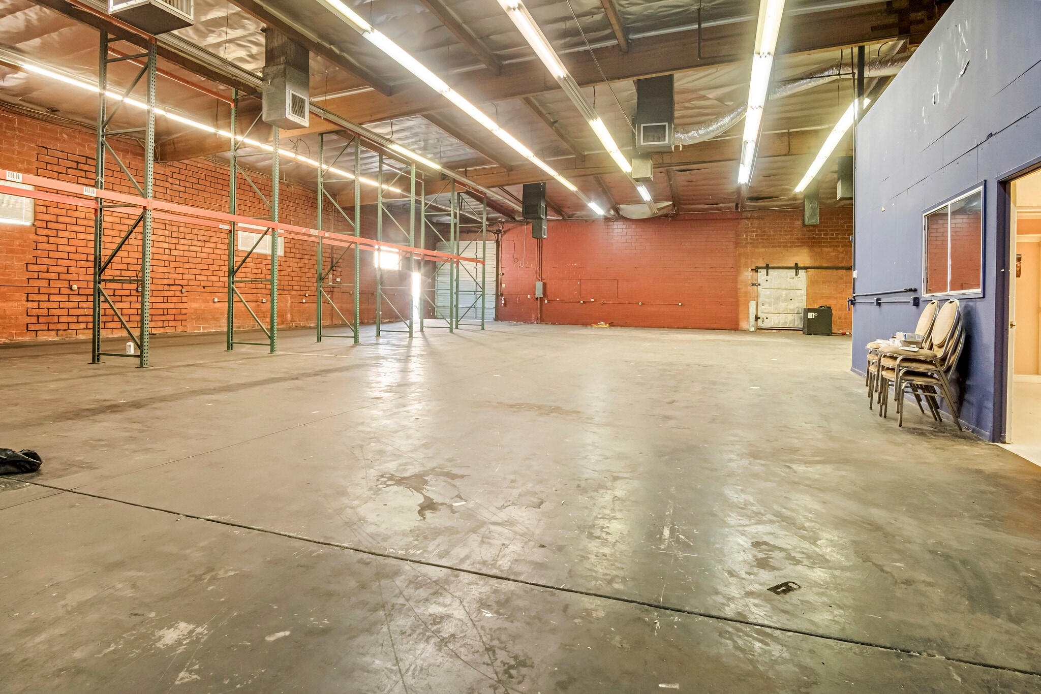 13333-13345 Saticoy St, North Hollywood, CA for lease Interior Photo- Image 1 of 9