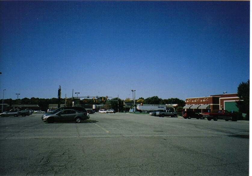 6149 S Westnedge Ave, Portage, MI for lease - Primary Photo - Image 1 of 4