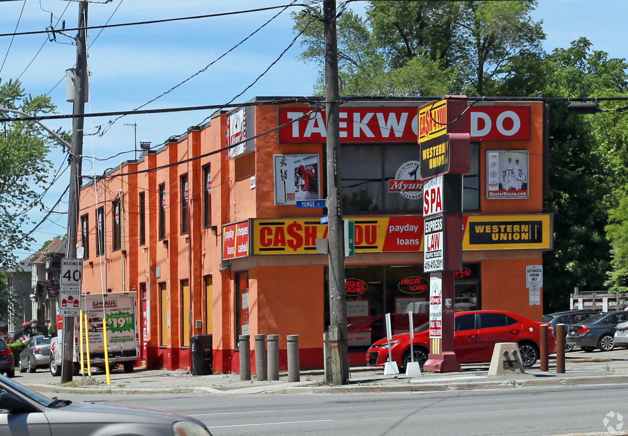 4578 Yonge St, Toronto, ON for lease Primary Photo- Image 1 of 4