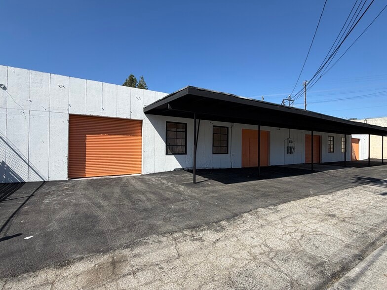3014 Floyd St, Burbank, CA for sale - Building Photo - Image 2 of 12