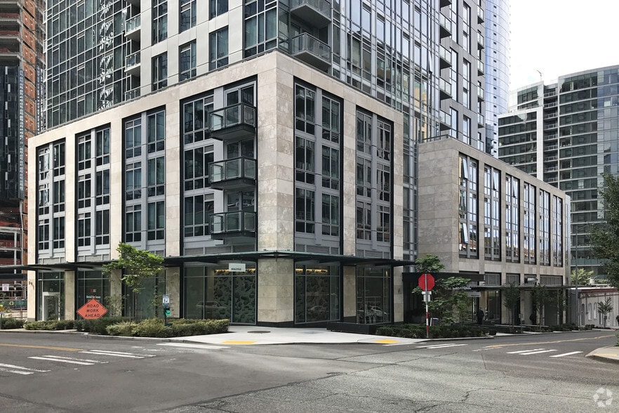 820 Lenora St, Seattle, WA for lease - Building Photo - Image 2 of 10