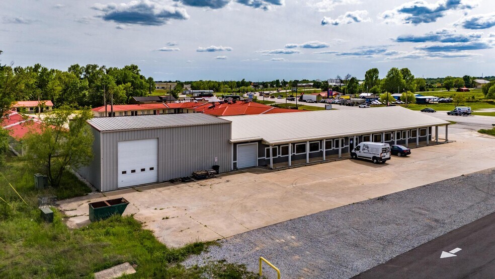 1971 E US 412 Hwy, Siloam Springs, AR for sale - Building Photo - Image 2 of 25