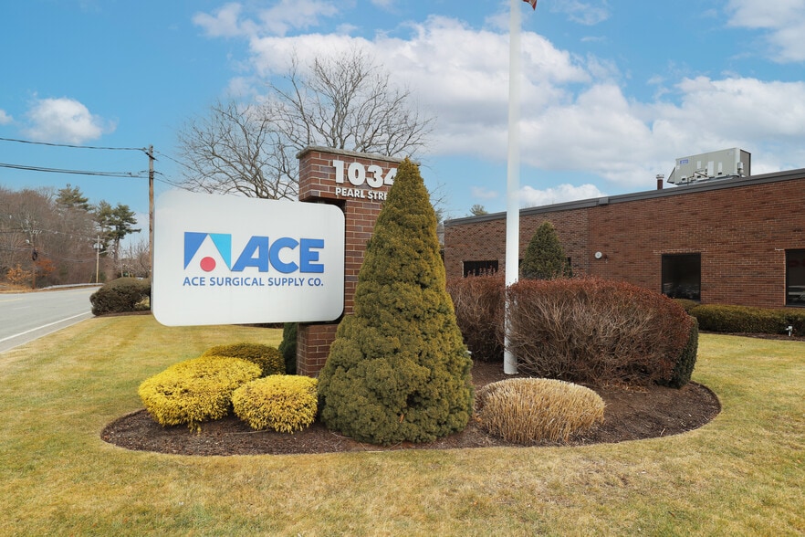 1034 Pearl St, Brockton, MA for lease - Building Photo - Image 2 of 19