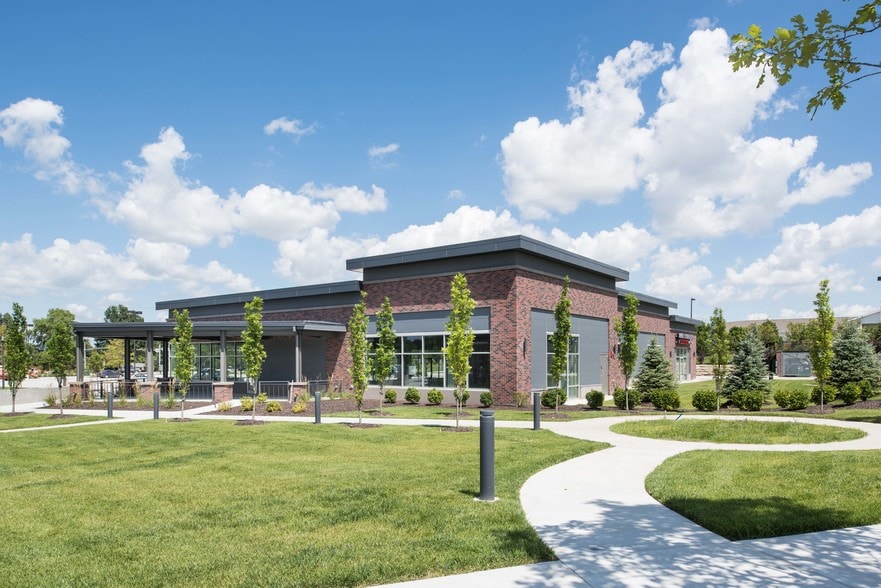 130th & Pacific Street, Omaha, NE for lease - Building Photo - Image 1 of 13