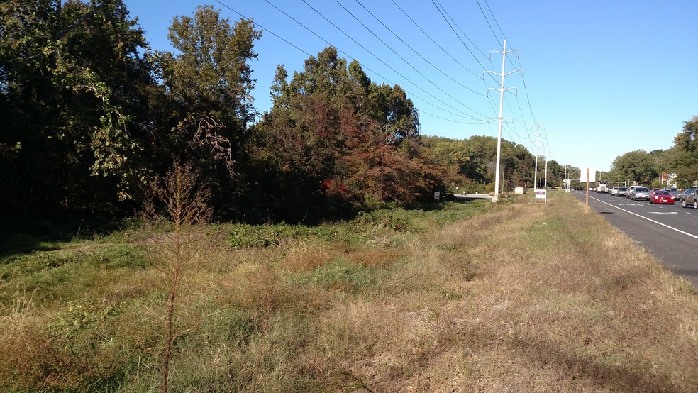 690 S Crain Hwy, Gambrills, MD for lease - Primary Photo - Image 1 of 3