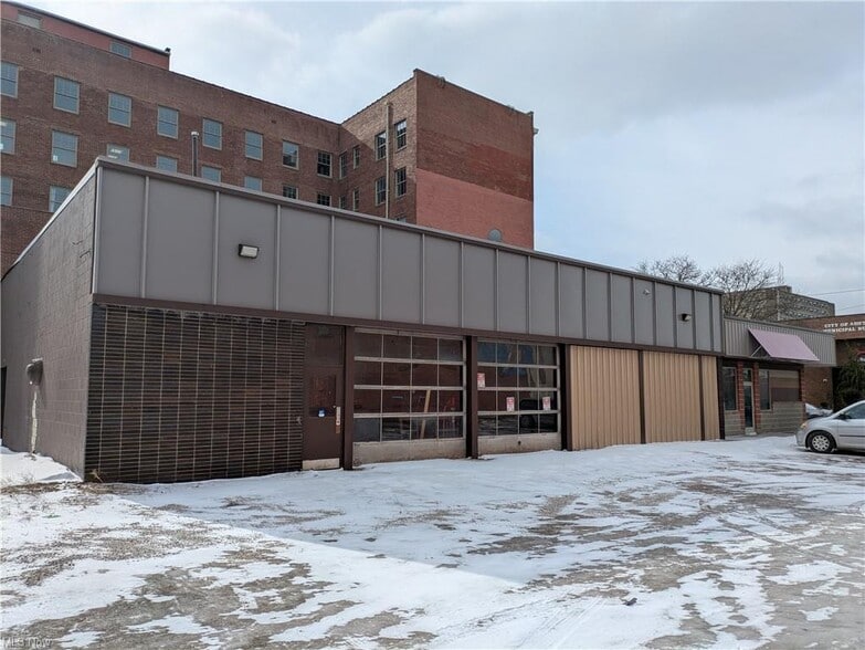 4714 Main ave, Ashtabula, OH for sale - Building Photo - Image 2 of 7
