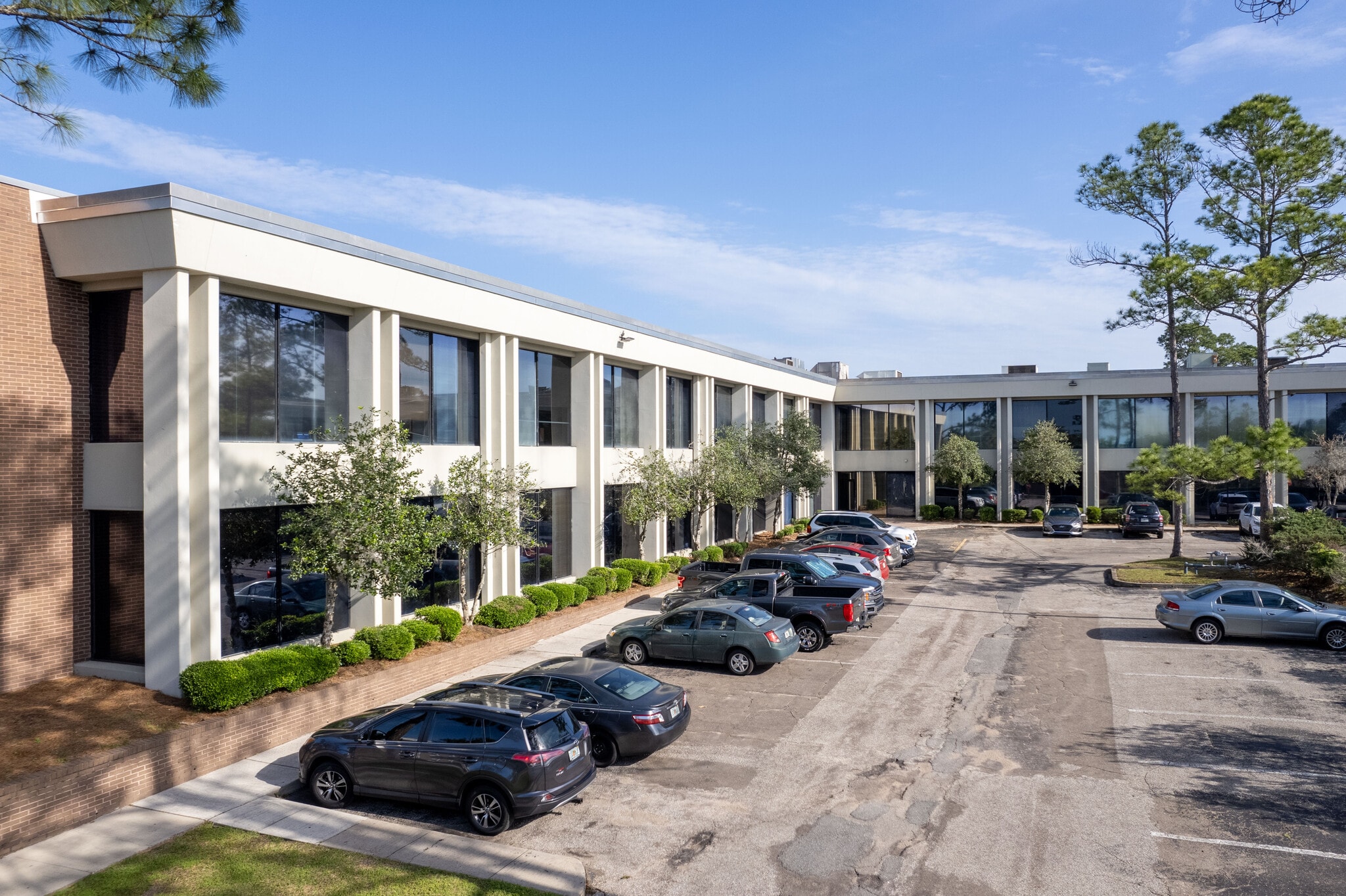 1321 Executive Center Dr, Tallahassee, FL for lease Primary Photo- Image 1 of 3