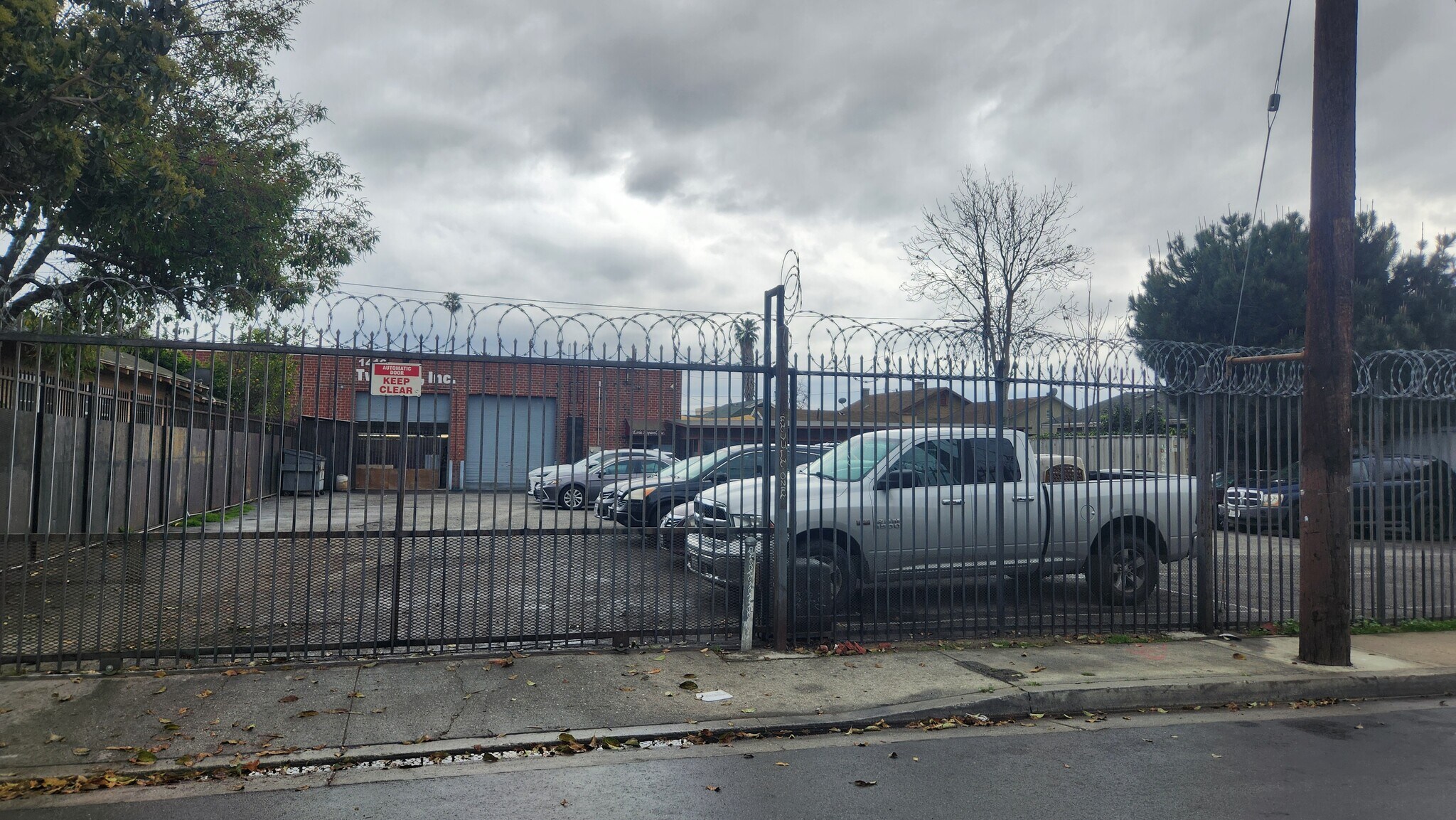 1416-1423 E 58th Dr, Los Angeles, CA for sale Building Photo- Image 1 of 6