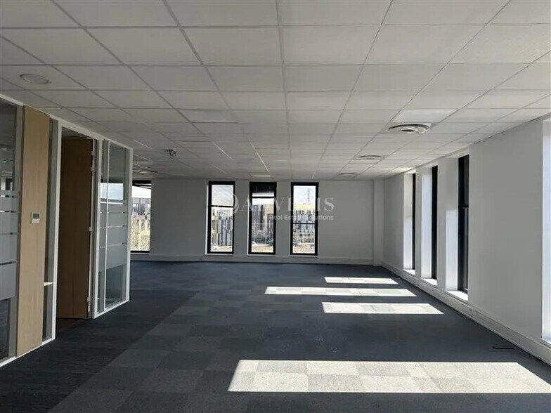 Bureau dans Lesquin à louer - Photo intérieure - Image 3 de 10