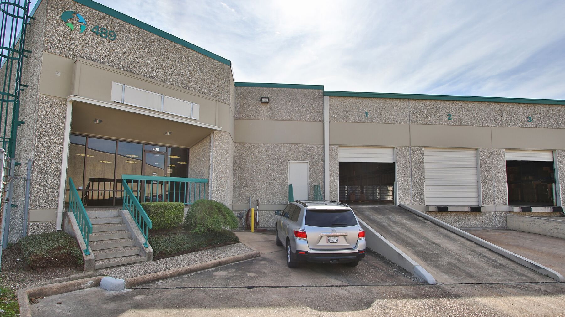 202-230 W 38th St, Houston, TX for lease Primary Photo- Image 1 of 3