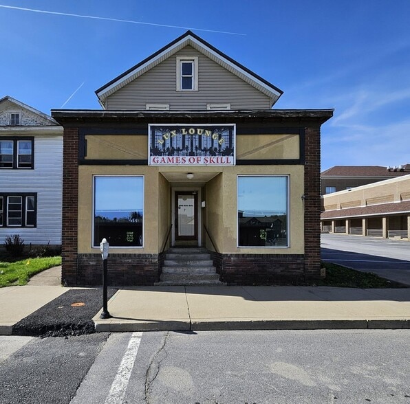 305 Erie Ave, Saint Marys, PA for lease - Primary Photo - Image 1 of 10