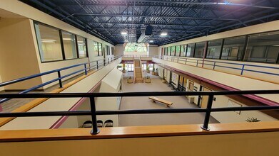 1520 Plaza St NW, Salem, OR for lease Building Photo- Image 2 of 5