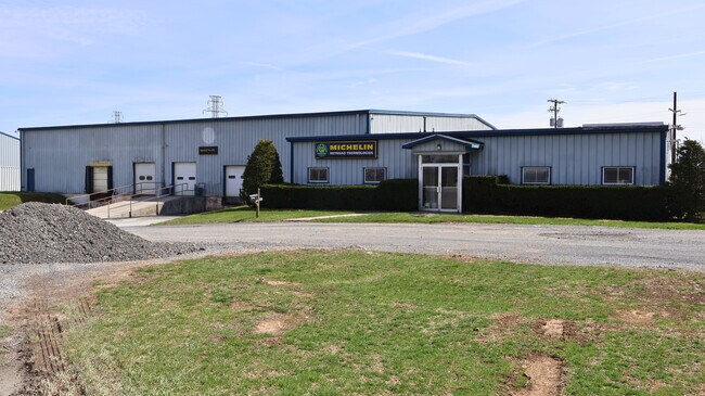 More details for 1140 Claremont Rd, Carlisle, PA - Flex for Lease