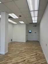 8619-8637 Us Hwy 19 N, Port Richey, FL à louer Photo intérieure- Image 2 de 2