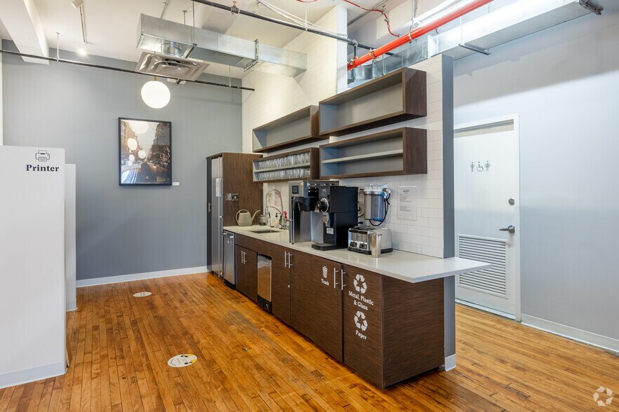119-125 W 24th St, New York, NY for lease - Interior Photo - Image 2 of 3