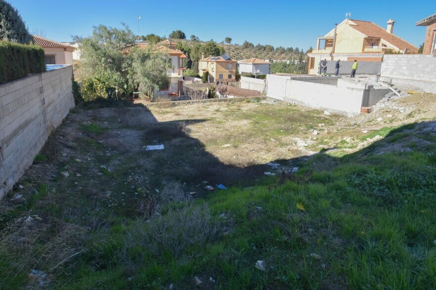 Calle Rosalía de Castro, 4, Alhendín, Granada for sale - Building Photo - Image 2 of 17