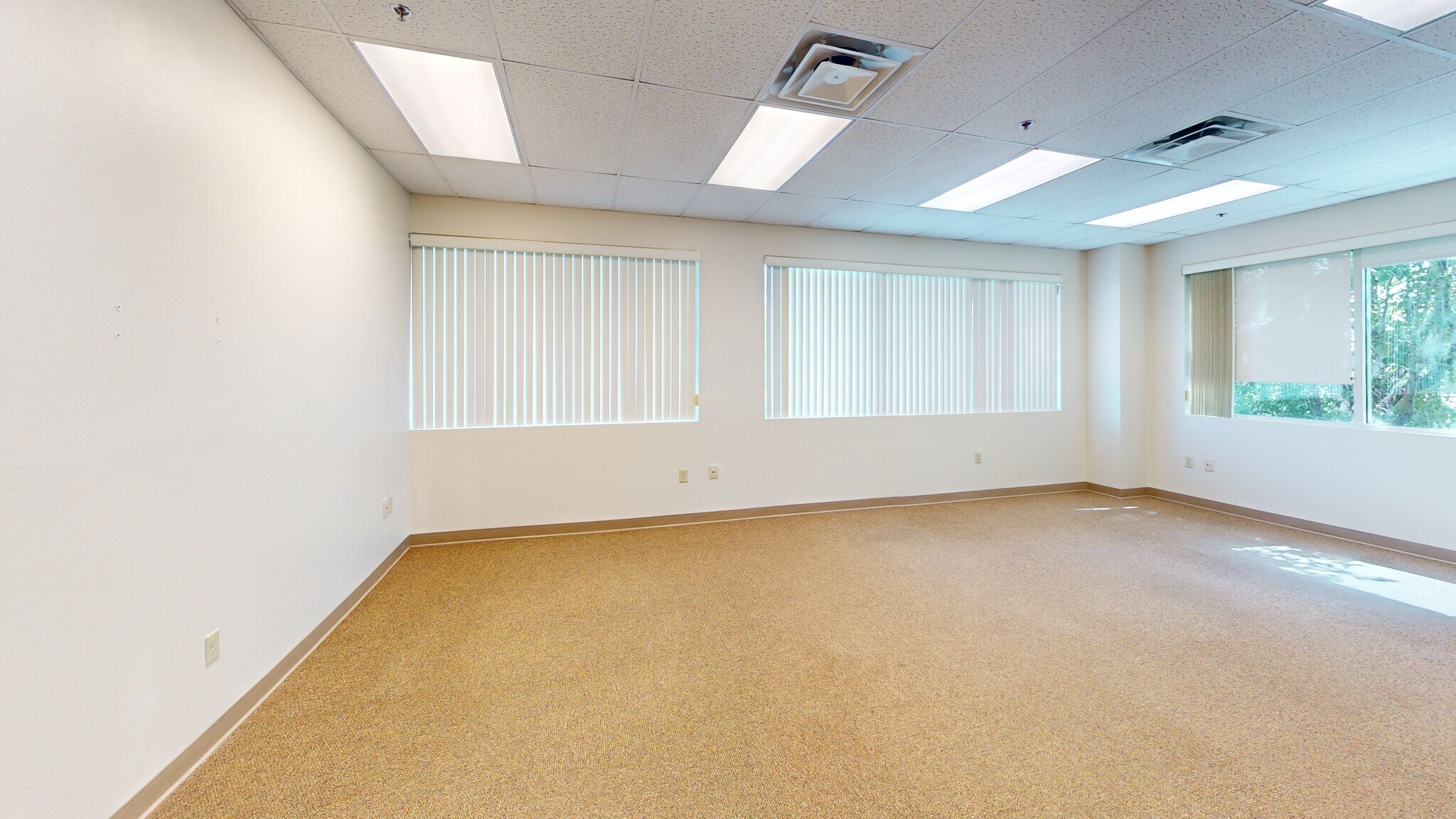 6225 Neil Rd, Reno, NV for lease Interior Photo- Image 1 of 5