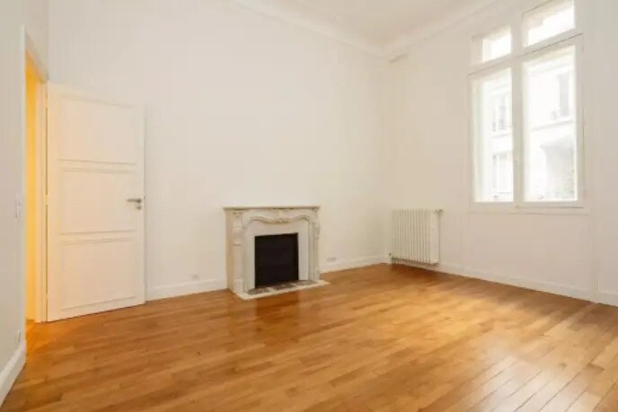 16 Avenue Pierre Ier De Serbie, Paris for lease - Interior Photo - Image 3 of 7