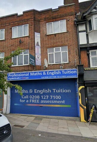 Plus de détails pour 15 Court Parade, Wembley - Commerce de détail à vendre