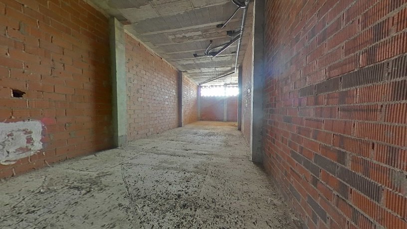 Calle de Cristóbal Colón, 13, Valdeganga, ALB 02150 - Unit Esc 3.P001 -  - Interior Photo - Image 1 of 7