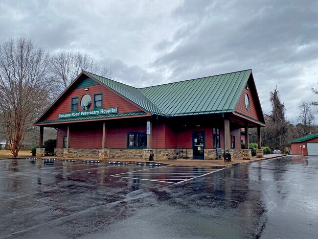 Plus de détails pour 101 Bahama Rd, Bahama, NC - Bureau à vendre