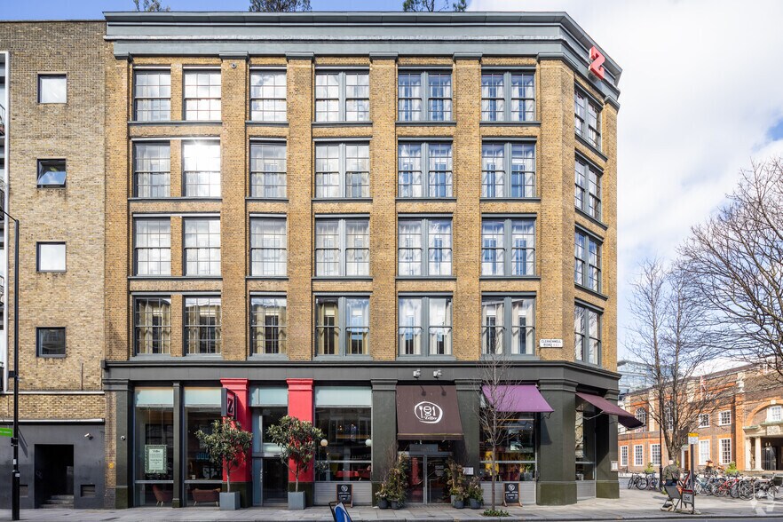 86-88 Clerkenwell Rd, Londres à louer - Photo du bâtiment - Image 2 de 5