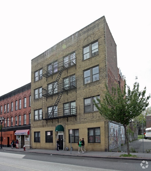 205 Monticello Ave, Jersey City, NJ for sale - Building Photo - Image 3 of 6