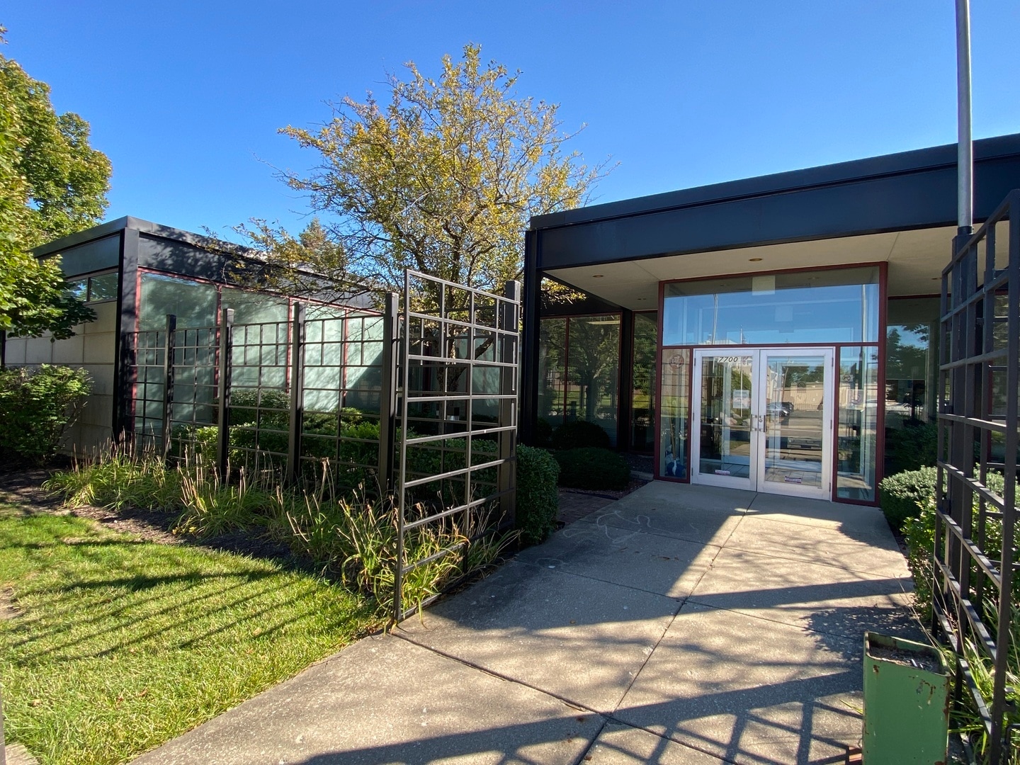 7700 Industrial Dr, Forest Park, IL for lease Primary Photo- Image 1 of 5