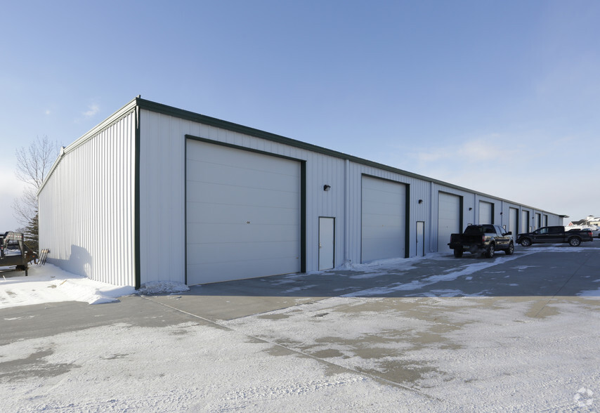 6218 S 53rd Ave, Fargo, ND for sale - Building Photo - Image 1 of 1