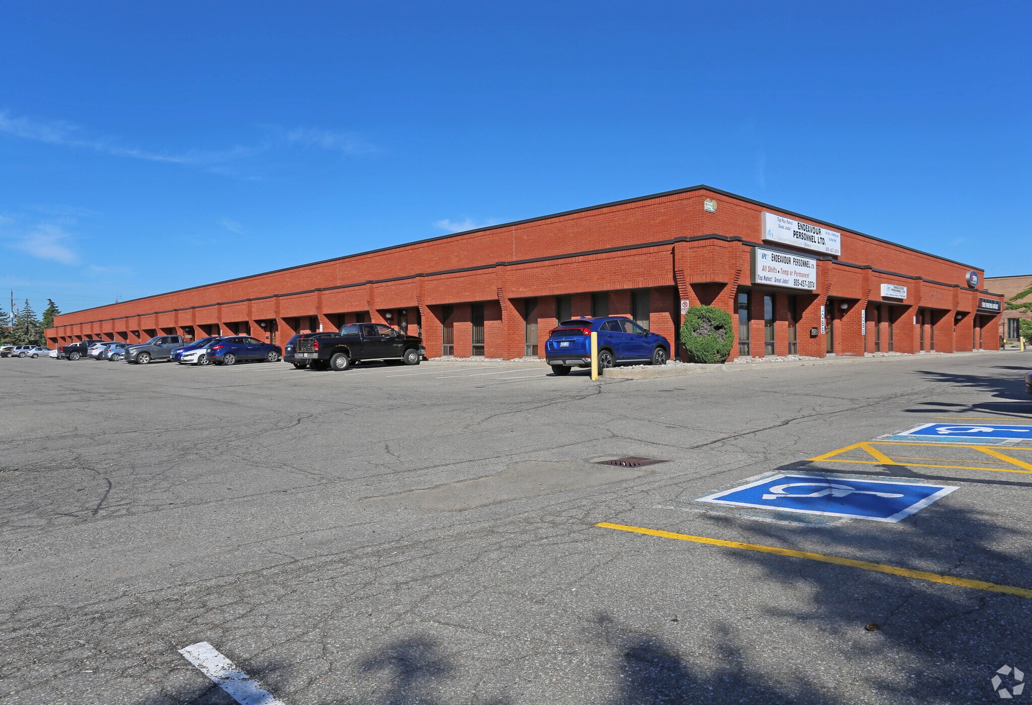 160 Wilkinson Rd, Brampton, ON à vendre Photo principale- Image 1 de 1