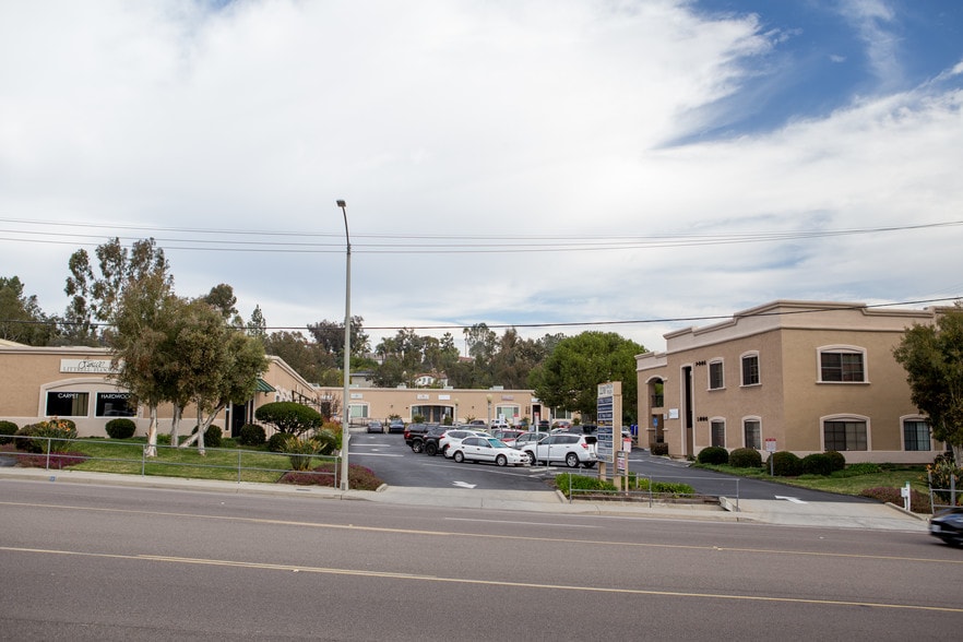 2210 Encinitas Blvd, Encinitas, CA for lease - Building Photo - Image 3 of 10