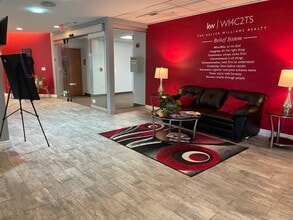 800 E Northwest Hwy, Palatine, IL à louer Photo intérieure- Image 2 de 10