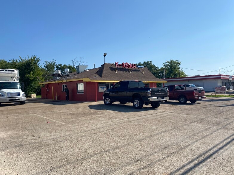 5540 College St, Beaumont, TX for sale - Building Photo - Image 3 of 13