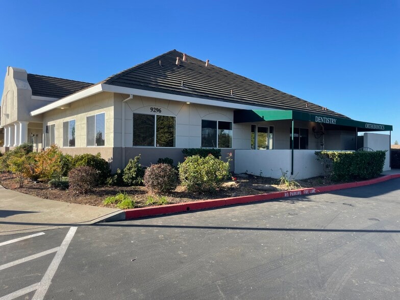 9296 Vintage Park Dr, Sacramento, CA for lease - Building Photo - Image 2 of 16