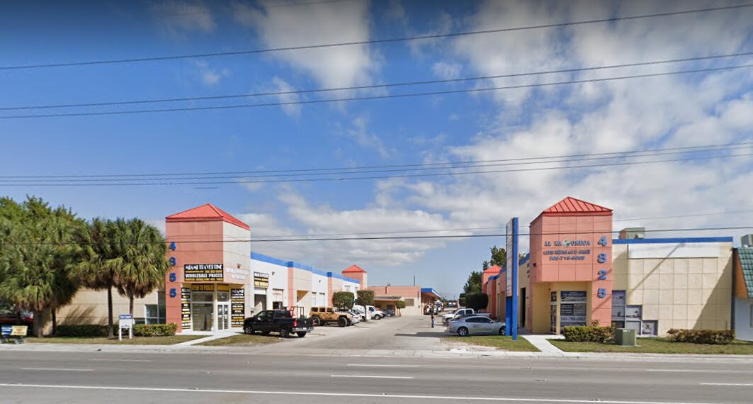 4425-4835 NW 72nd Ave, Miami, FL à louer Photo du bâtiment- Image 1 de 10