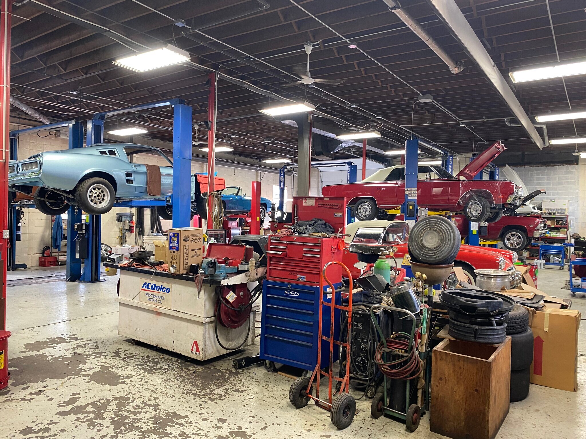 3605 Manchester Rd SE, Calgary, AB for sale Interior Photo- Image 1 of 1