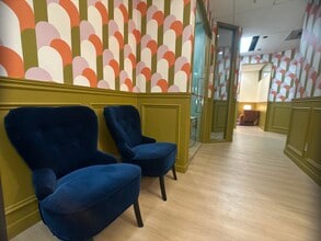 5675 Ch De Chambly, Saint-hubert, QC for lease Interior Photo- Image 1 of 12