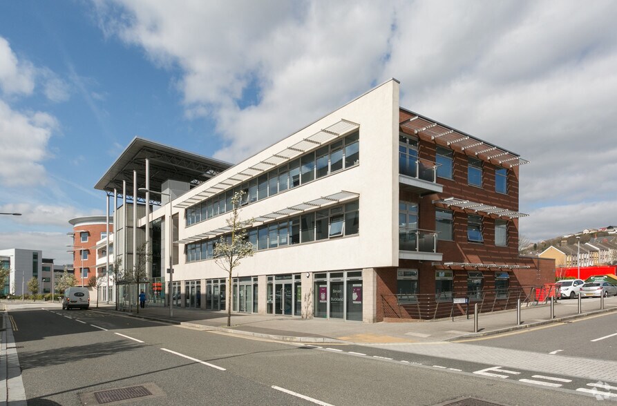 Langdon Rd, Swansea à louer - Photo du bâtiment - Image 1 de 7