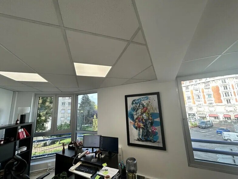 Bureau dans La Madeleine à louer - Photo intérieure - Image 3 de 7