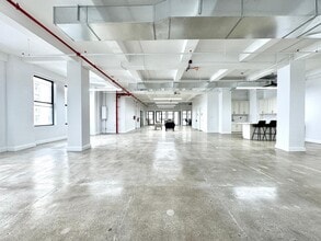 16-18 W 39th St, New York, NY for lease Interior Photo- Image 2 of 6