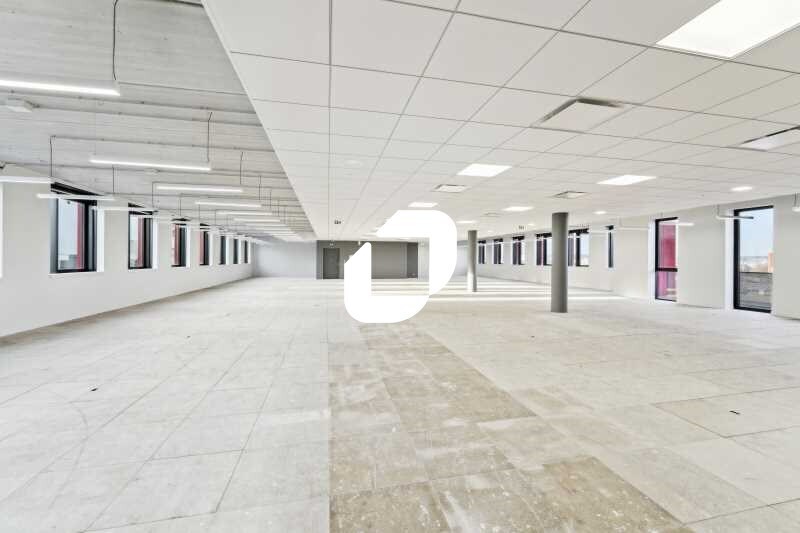 Commerce de détail dans Saint-Denis à louer - Photo du bâtiment - Image 3 de 22