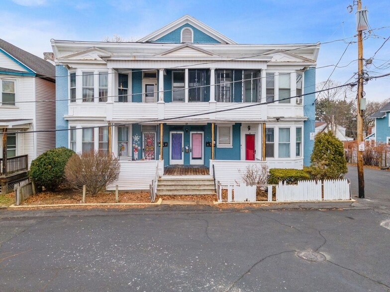 19 Idlewild Park, Watervliet, NY for sale - Primary Photo - Image 1 of 12