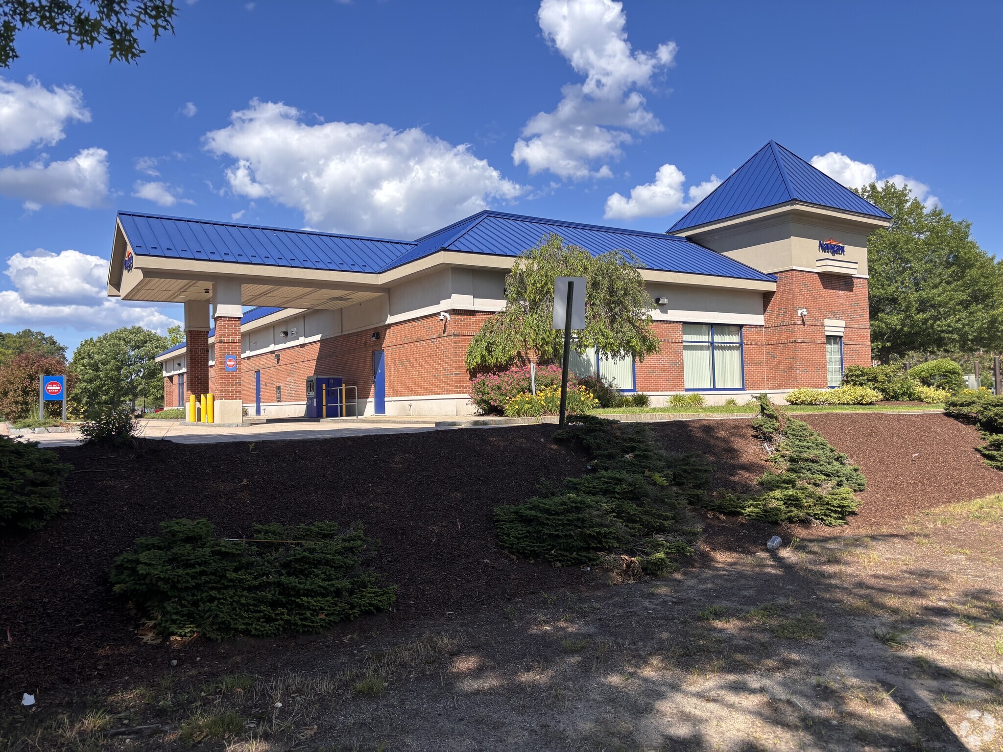 1041 Ten Rod Rd, North Kingstown, RI for lease Building Photo- Image 1 of 6