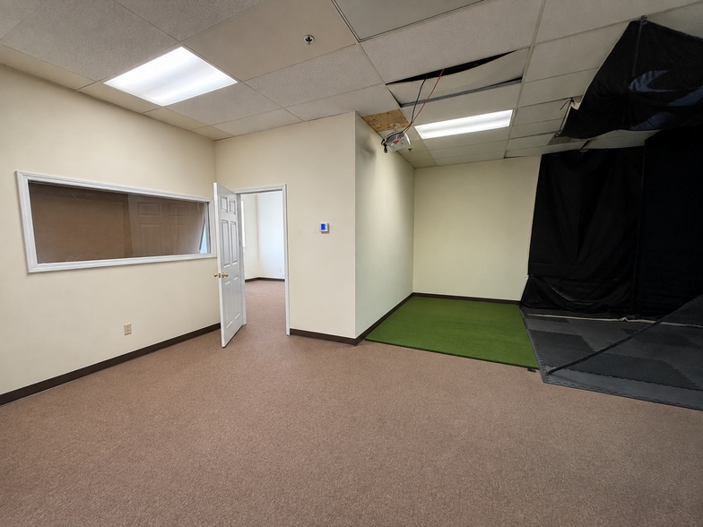 17 Sterling Rd, Billerica, MA for lease - Interior Photo - Image 3 of 6