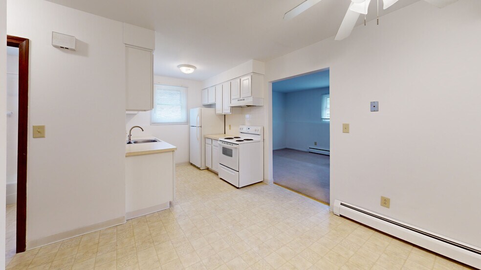 1392 Nash Rd, North Tonawanda, NY à vendre - Numérisation 3D de Matterport - Image 3 de 24