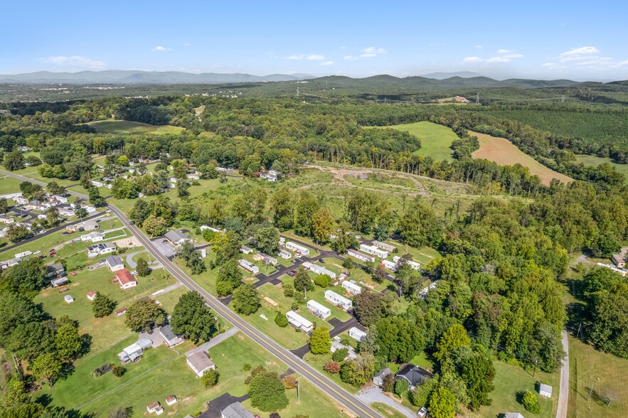 2521 Suburban Rd, Lynchburg, VA for sale - Building Photo - Image 3 of 5