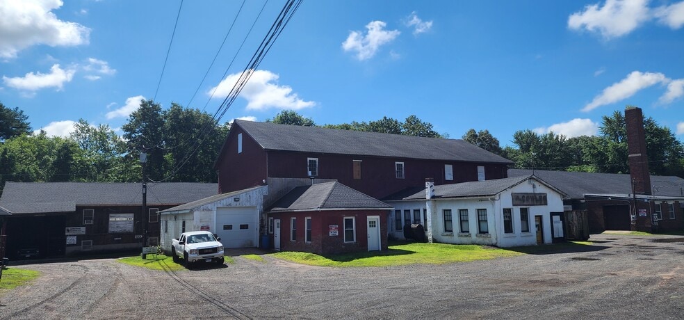 141 Summer St, Plantsville, CT for lease - Building Photo - Image 2 of 10