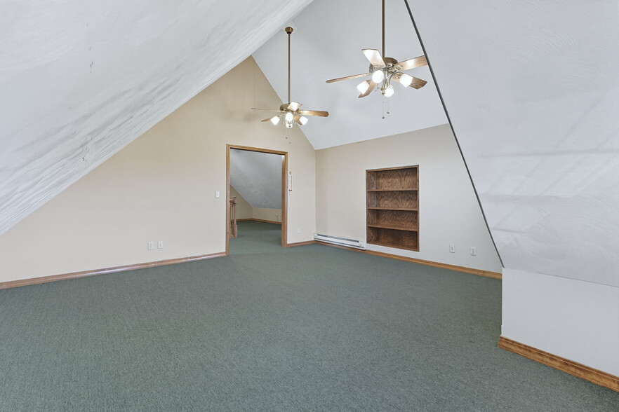 1804 E Center St, Warsaw, IN for sale - Building Photo - Image 3 of 38