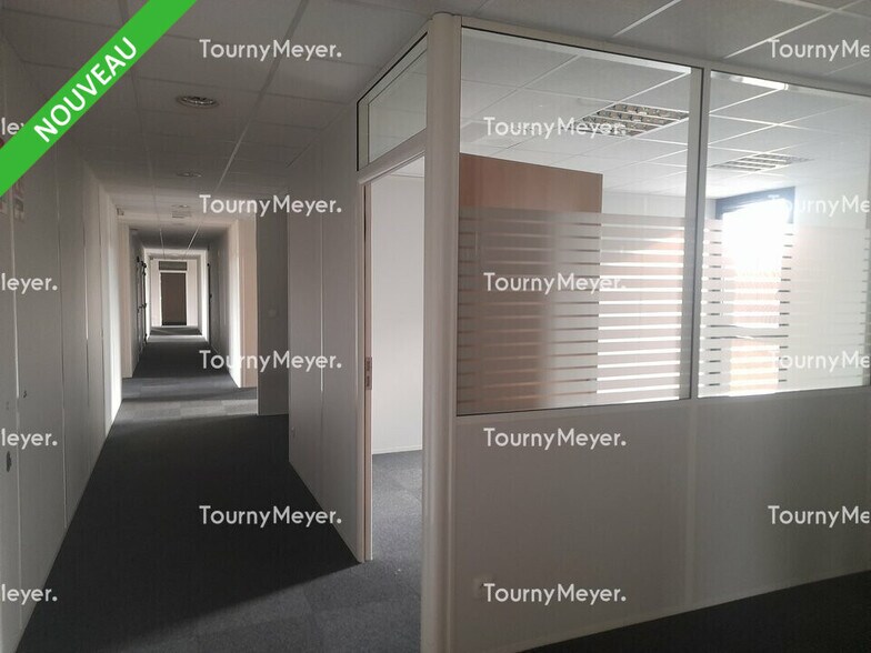 Office in Rennes for lease - Interior Photo - Image 2 of 3